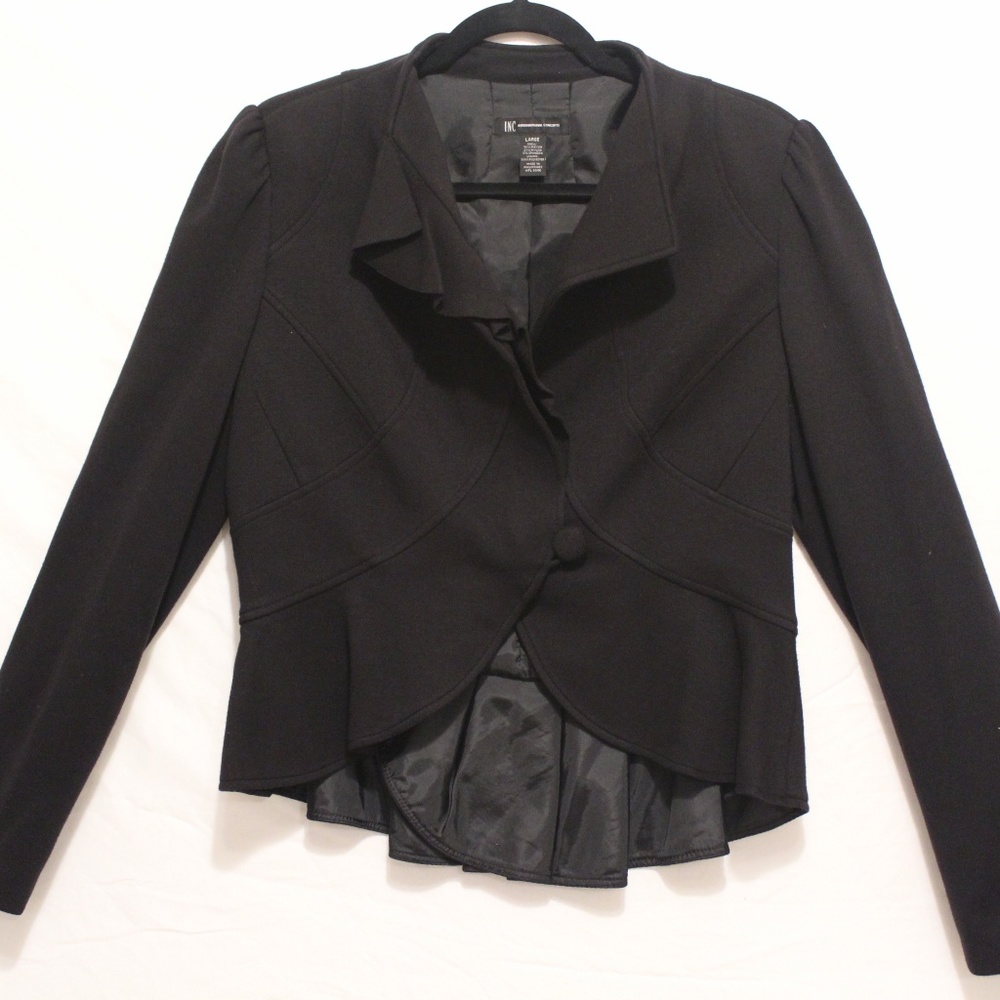 Black long sleeve blazer